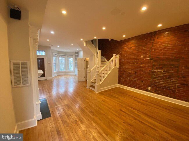 Building Photo - 19 T St NE