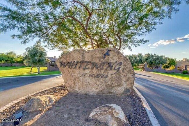 Building Photo - 2836 E Carob Dr