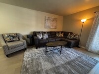 Building Photo - Furnished, Midtown One Bedroom Apartment