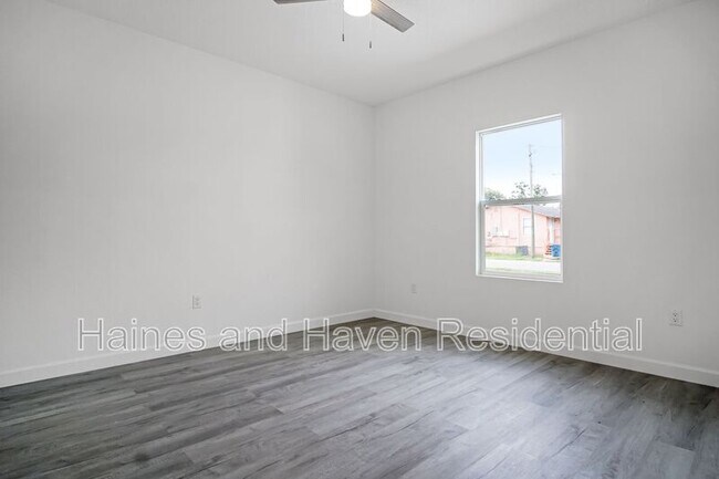 Building Photo - 308 Pearl St