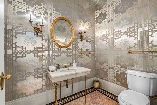 Building Photo - 5135 Ellsworth Ave