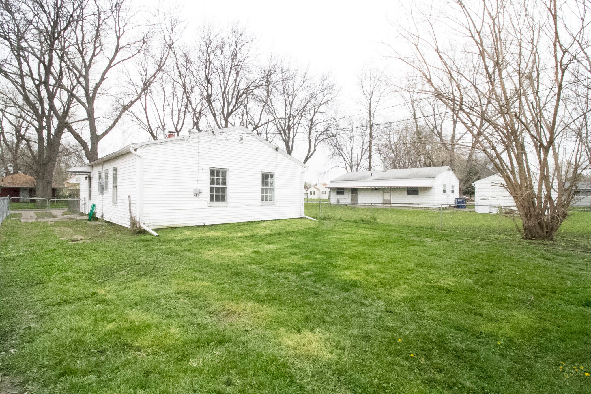 Building Photo - 3652 Dixie Dr