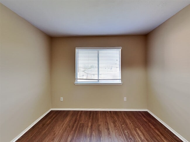 Building Photo - 14427 Brunswick Point Ln