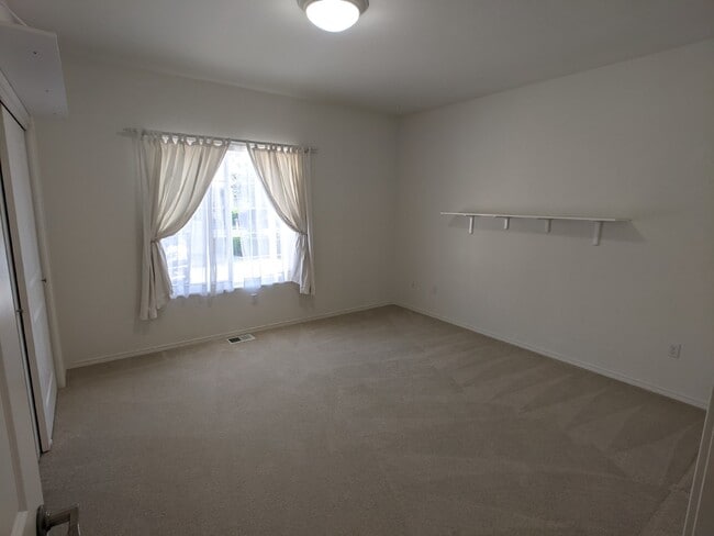 Building Photo - 3 bed 2 bath in Sequim