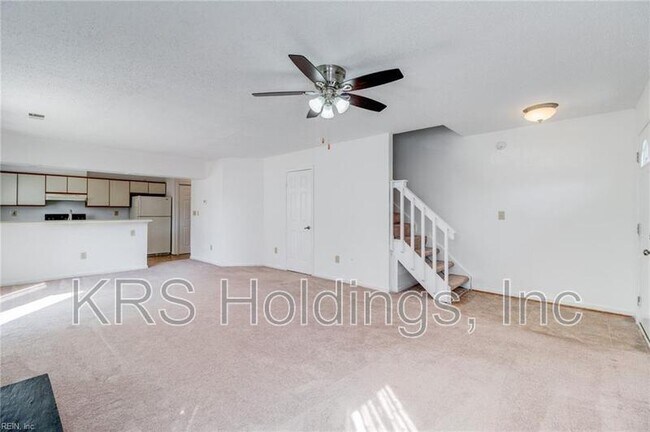 Building Photo - 819 Zircon Ct