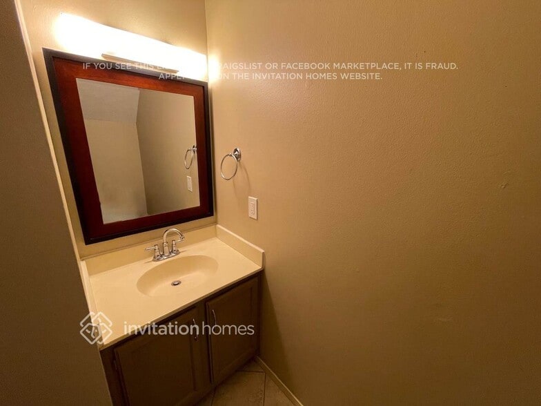 Building Photo - 164 Maple Branch St