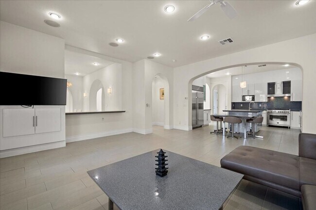 Building Photo - Stunning 5-Bedroom Home & Expansive Entertaining Areas in Red Rock Country Club