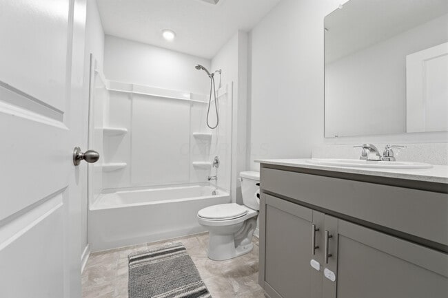 Building Photo - 3040 Wyntree Dr