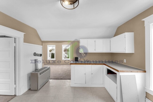 Building Photo - 655 High St SW