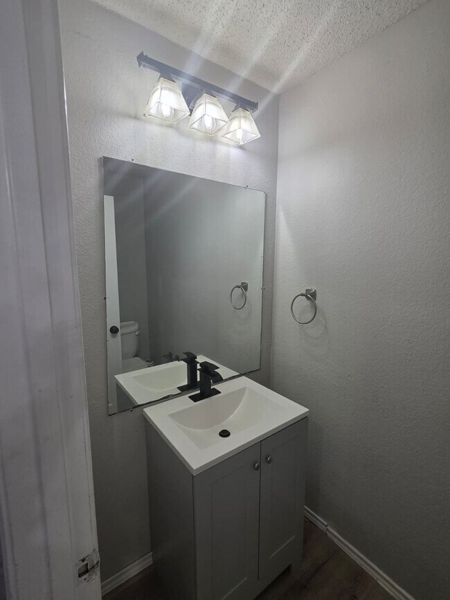 Building Photo - Spacious 4-Bedroom Home with Pool & Spa in...