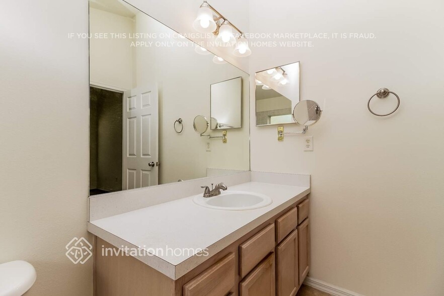 Building Photo - 5628 Mariwood Dr