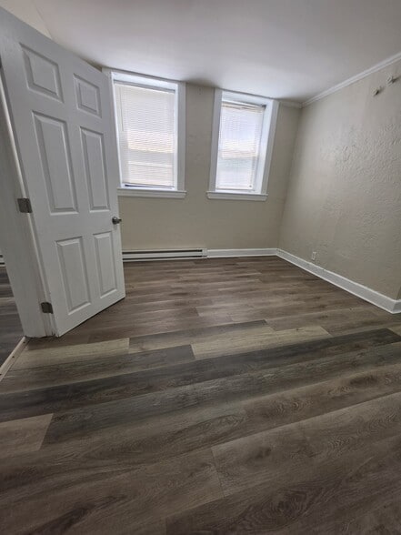 Building Photo - 125 Osborne Ter