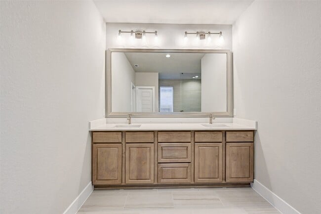 Building Photo - 23502 Persimmon Crk Ln