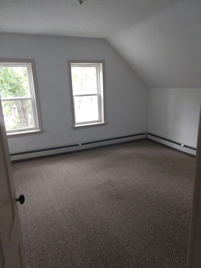 10 Danforth St 10 Danforth St Taunton MA 02780 Apartment Finder