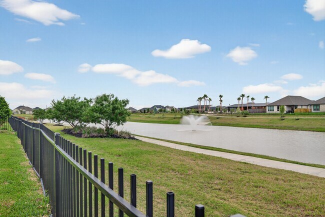 Building Photo - 6822 Ivory Sedge Trl