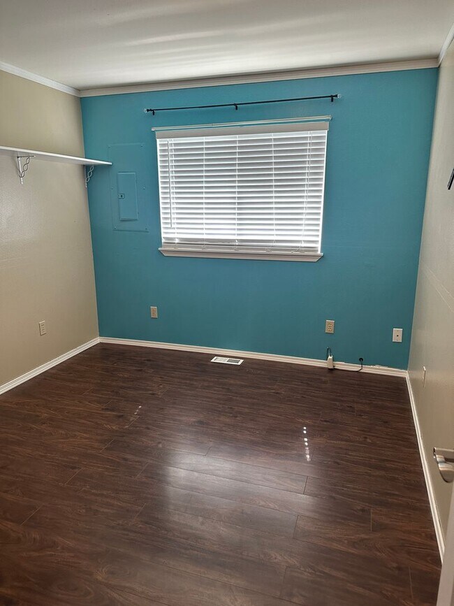 Building Photo - 2 Bedroom 2 Bathroom Home for Rent