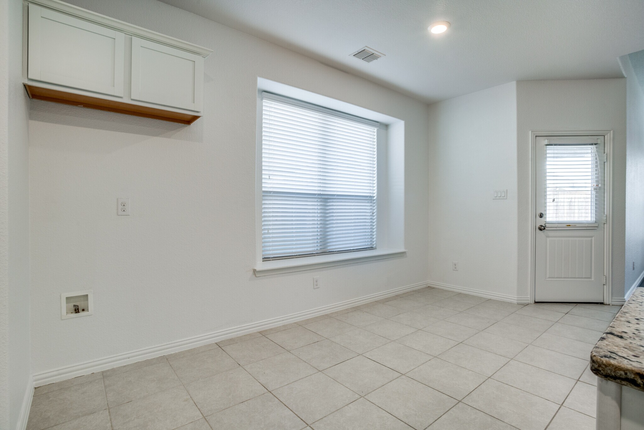 Building Photo - 4546 Frost Ave