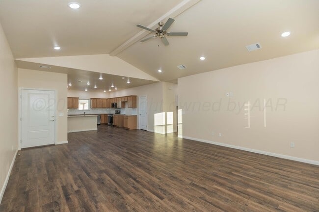 Building Photo - 7607 Beck Dr