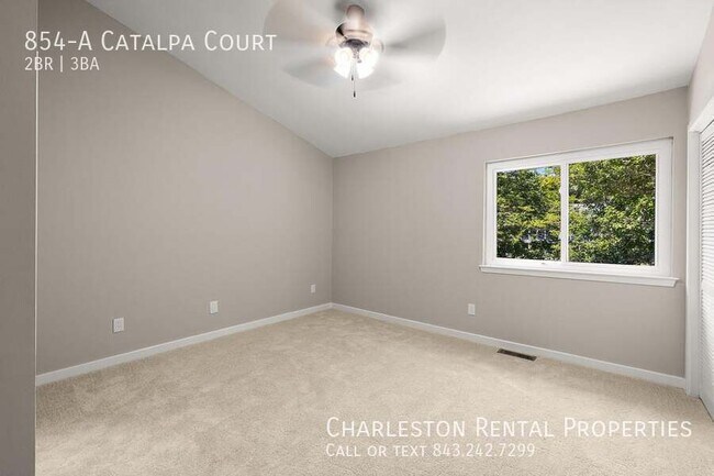 Building Photo - 854-A Catalpa Court-