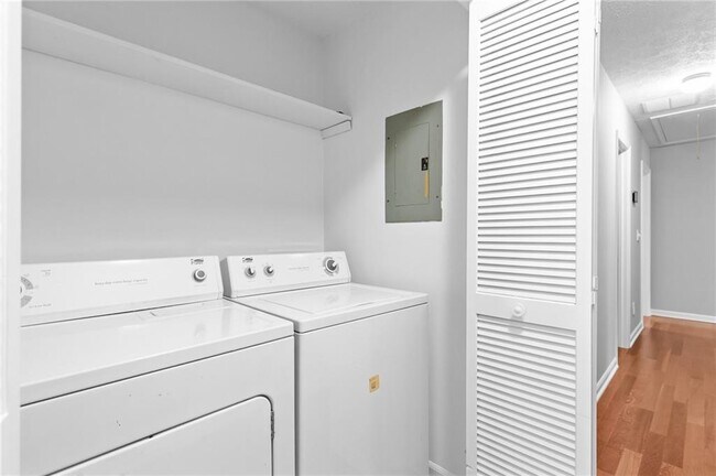 Building Photo - 4058 Haverford Ct