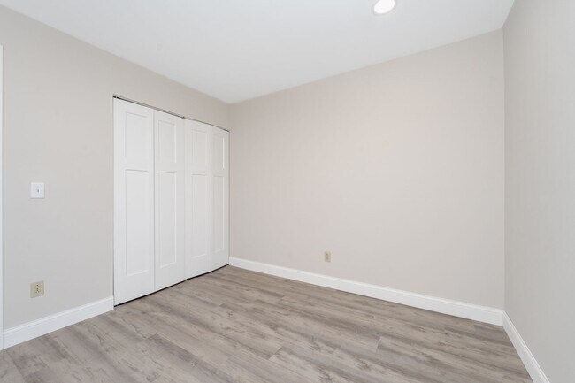 Building Photo - 7725 Timbercreek Ct