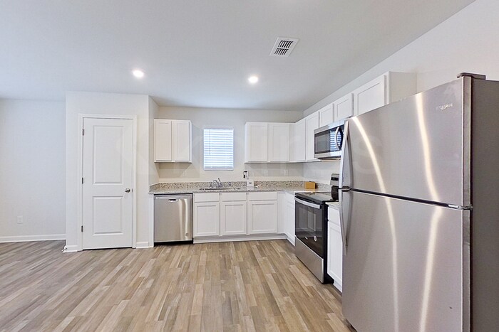 Building Photo - 401 Bohannon Dr.