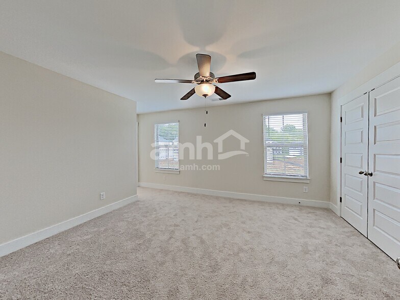Building Photo - 5141 Jack Byrnes Dr