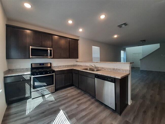 Building Photo - 16568 Moss Ln