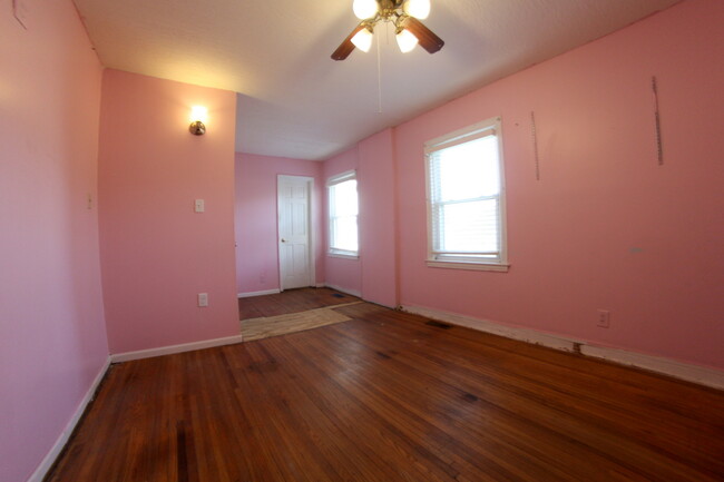 Bedroom4-1 - 2314 Howey Rd