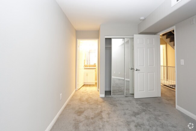 Bedroom - Warner Center Townhomes