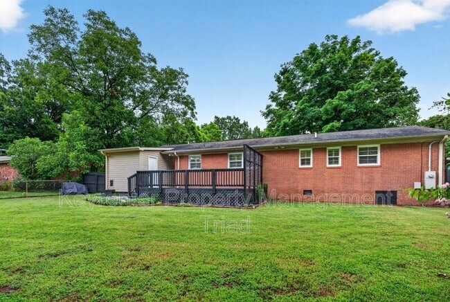 Building Photo - 9415 Glen Cross Dr