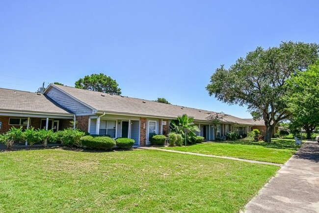 Building Photo - 576 Ellen Powell