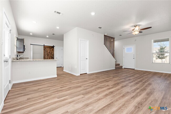Building Photo - 106 Levi Court