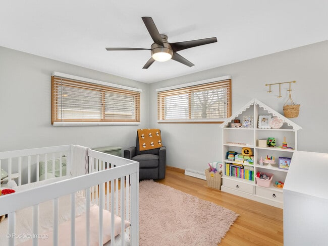 Building Photo - 822 N Waiola Ave