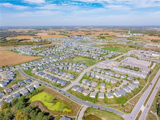 Building Photo - 143X Nutmeg Cir