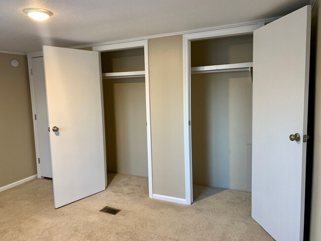 Building Photo - Renovated 3 Bedroom Home In Raleigh, Apply...