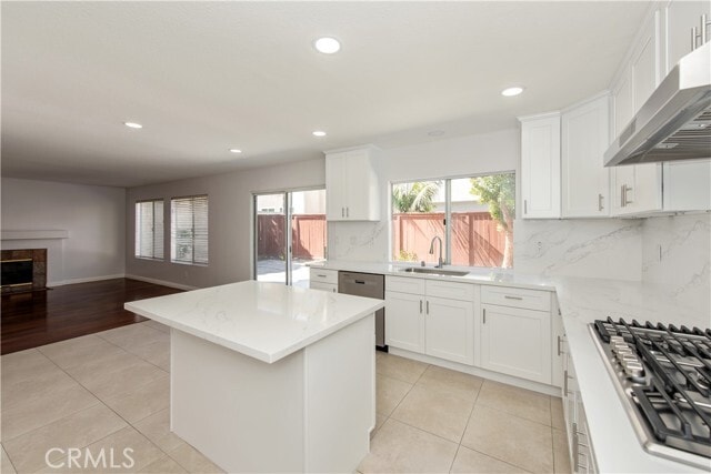 Building Photo - 12 Sequoia Dr