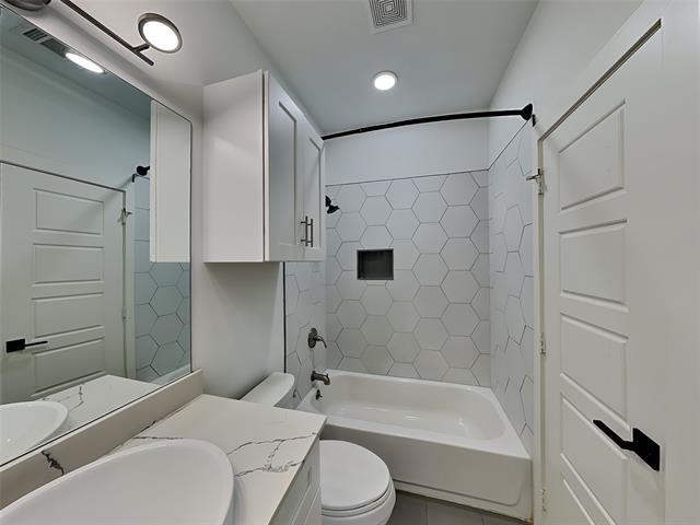 Building Photo - 1920 Carver Ave