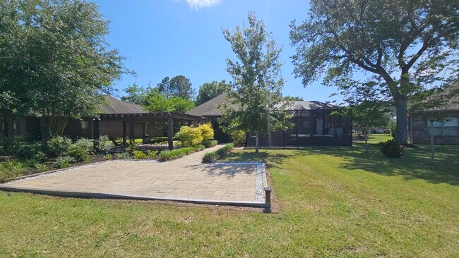 Building Photo - 92 Mozart Ln