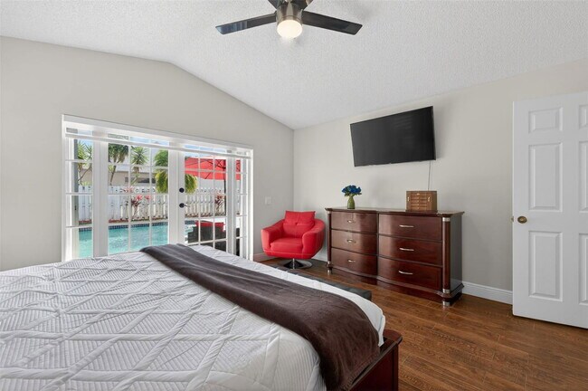 Building Photo - 1005 Cedar Falls Dr