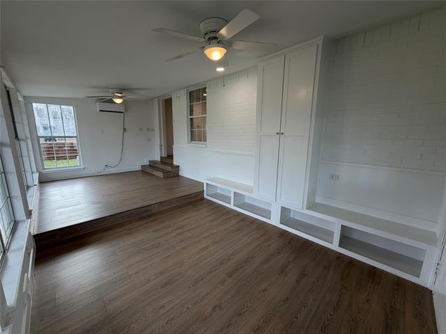 Building Photo - 1010 Vine St