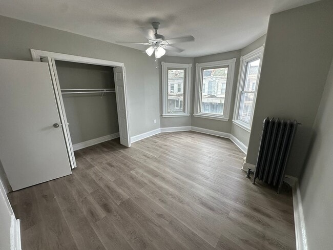 Building Photo - Charming updated 3 bed 1 bath in amazing location
