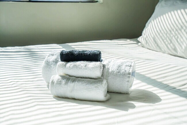 Building Photo - 333 E Roosevelt St