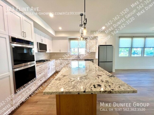 Building Photo - 323 Flint Ave