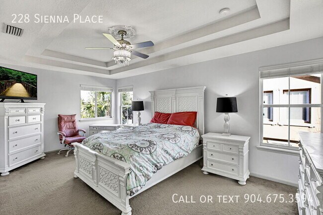 Building Photo - 228 Sienna Pl
