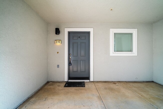 Building Photo - 3140 Trinity Bay Pl