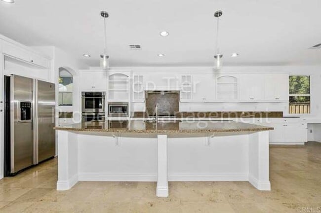 Building Photo - Spectacular 3 Bd + Den/Office, 2.5 Ba, 254...