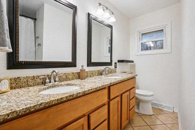 Building Photo - N45W24568 Lindsay Rd