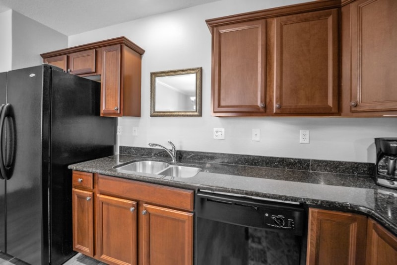 Building Photo - 13941 Clubhouse Dr