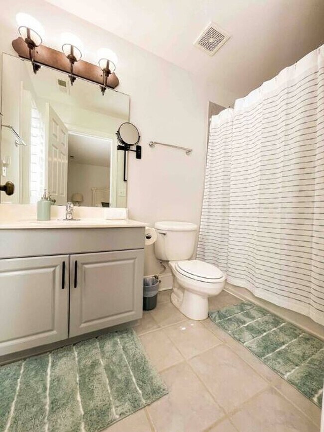 Building Photo - 3115 High Ridge Rd